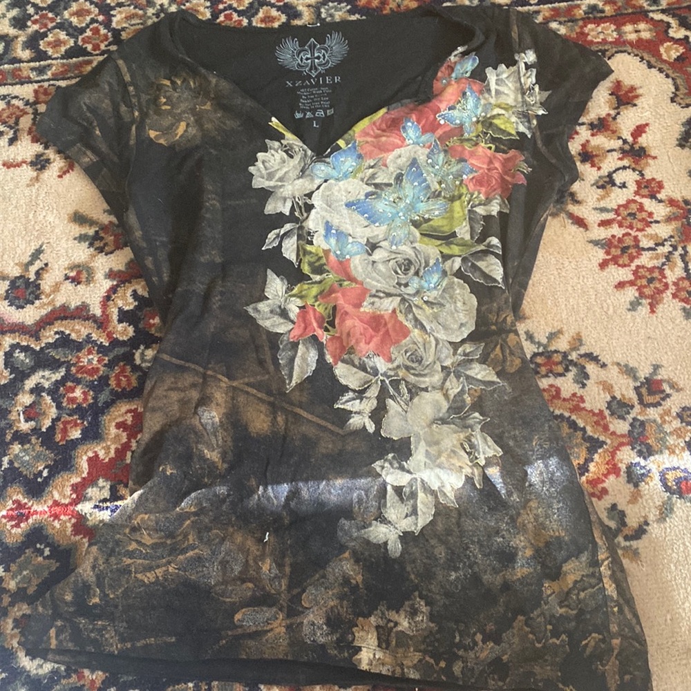 Love this shirt just not my style anymore